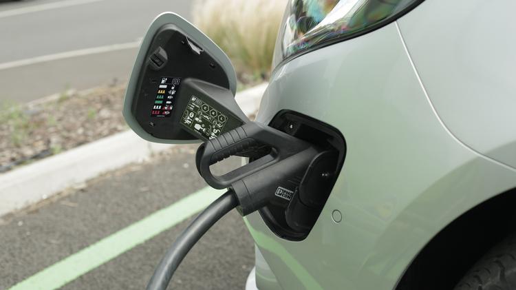 MERCEDES-BENZ eVITO L2 ELECTRIC FWD 85kW 66kWh Pro Van Auto